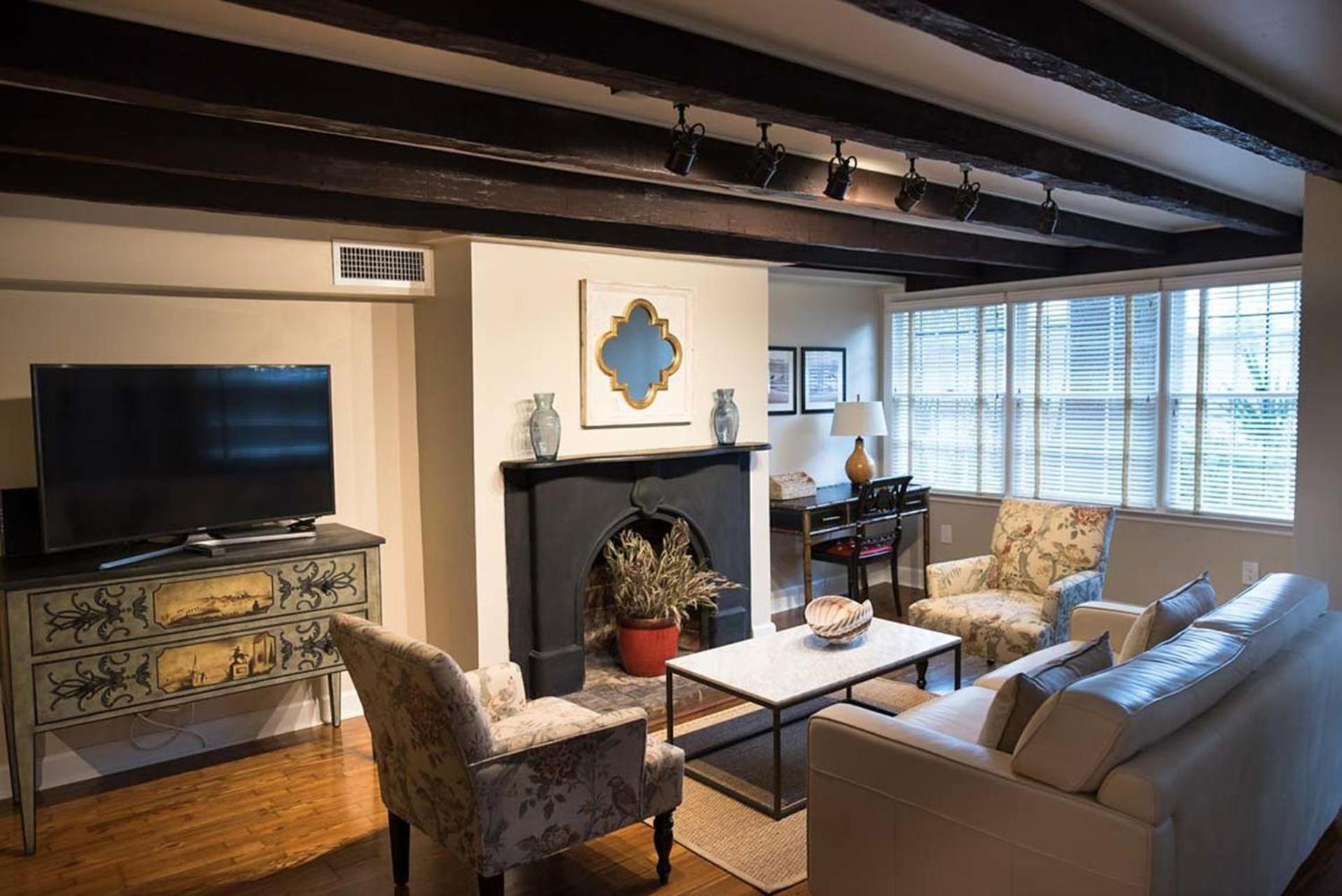 Вилла Orleans Square Саванна Экстерьер фото